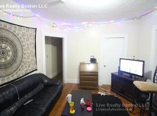 148 Brook St, Brookline, MA 02445