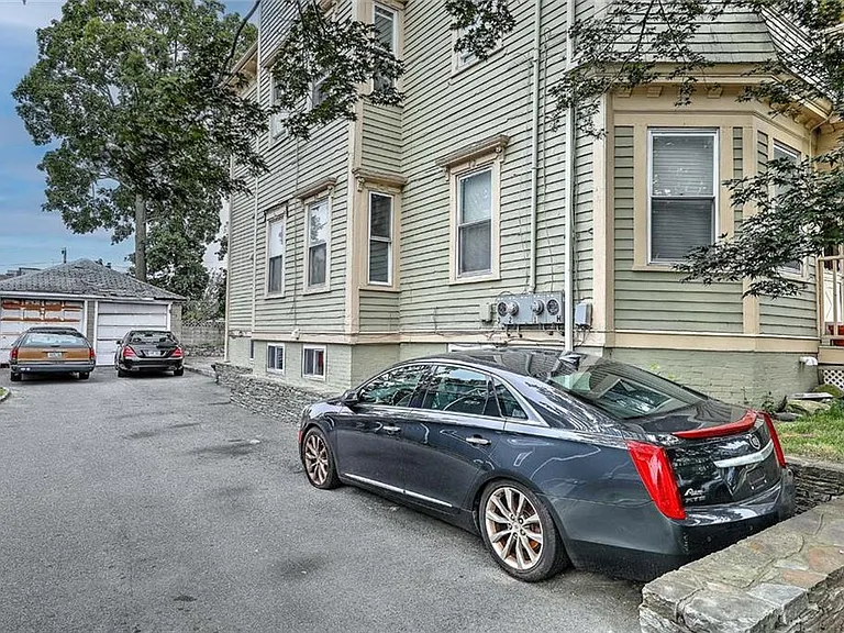 16 Duncan Ave #1 — Photo 29