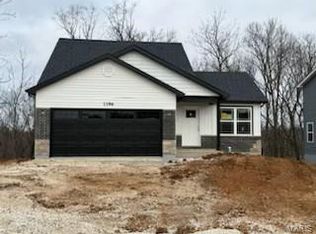 1196 Marathon Dr, Foristell, MO 63348