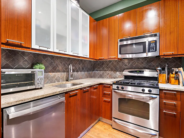 42 Prospect St #1D — Photo 6