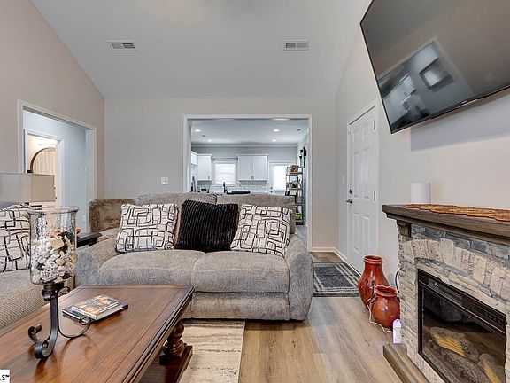 5th image of 2414 Old Williamston Rd