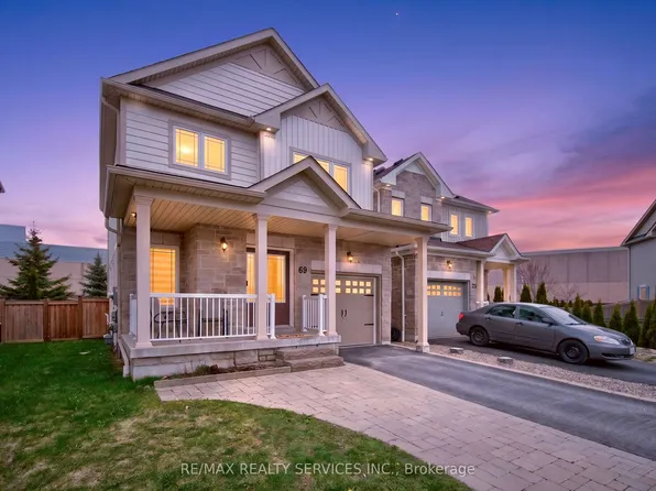69 Mantz Cres, Whitby, ON L1R 0L2