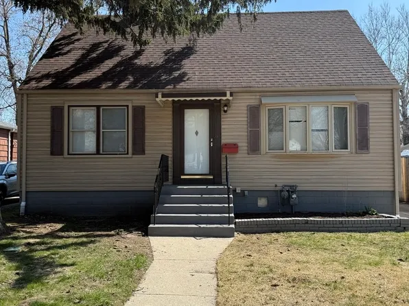 18343 Oakwood Ave, Lansing, IL 60438