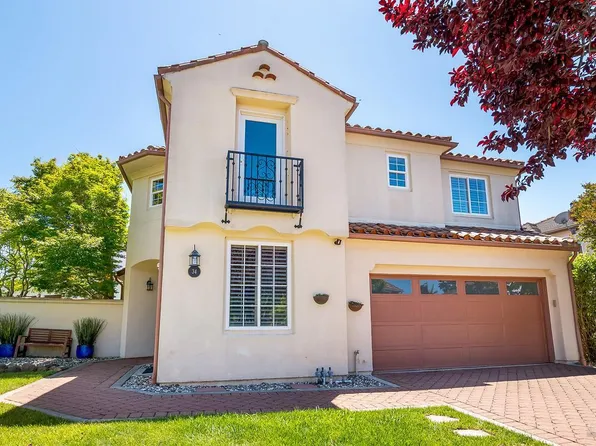 34 Woodbridge Way, Novato, CA 94949