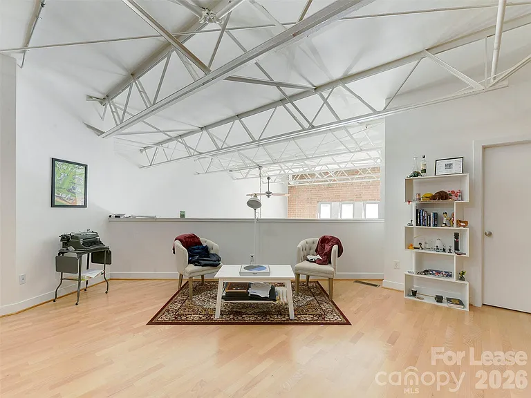 909 Westmere Ave — Photo 32