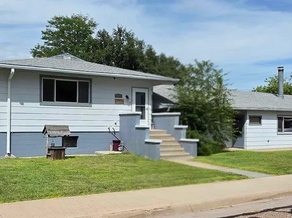 1305 W K St, McCook, NE 69001