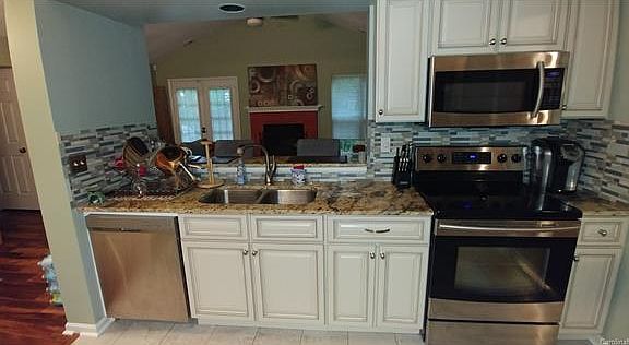 4th image of 3018 Old House Cres