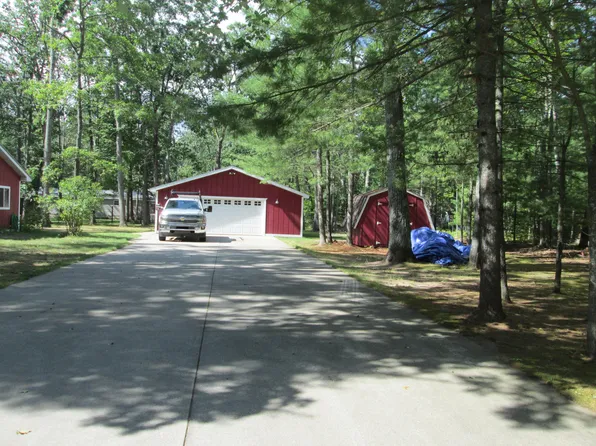 2912 Birch St, Lewiston, MI 49756