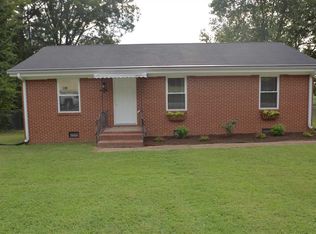 806 Hillside Dr, Humboldt, TN 38343
