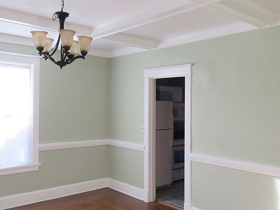 coffiered ceiling in dining 