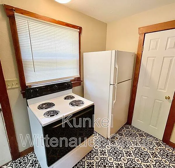 546 N 40th St — Photo 7