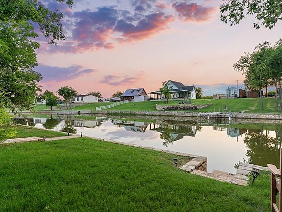 3rd image of 3227 Sunrise Ct