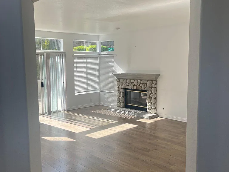 476 Somerset Cir — Photo 34