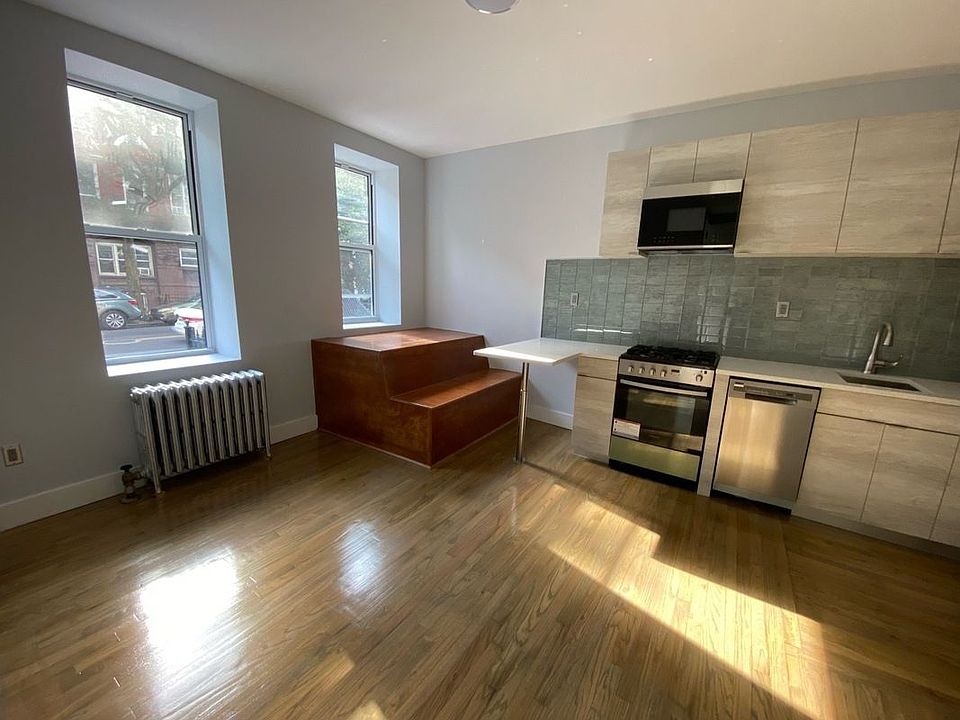 1st image of 495 Washington Ave APT 1A