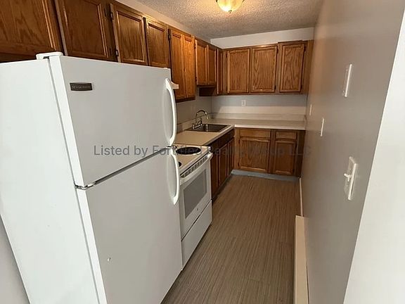 4th image of 2448 S Main St #27