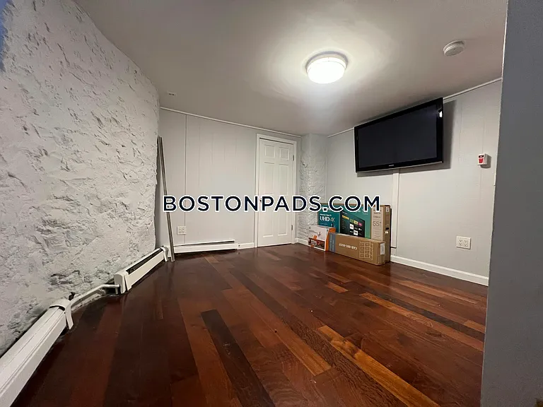 24 Farrington Ave #1 — Photo 42