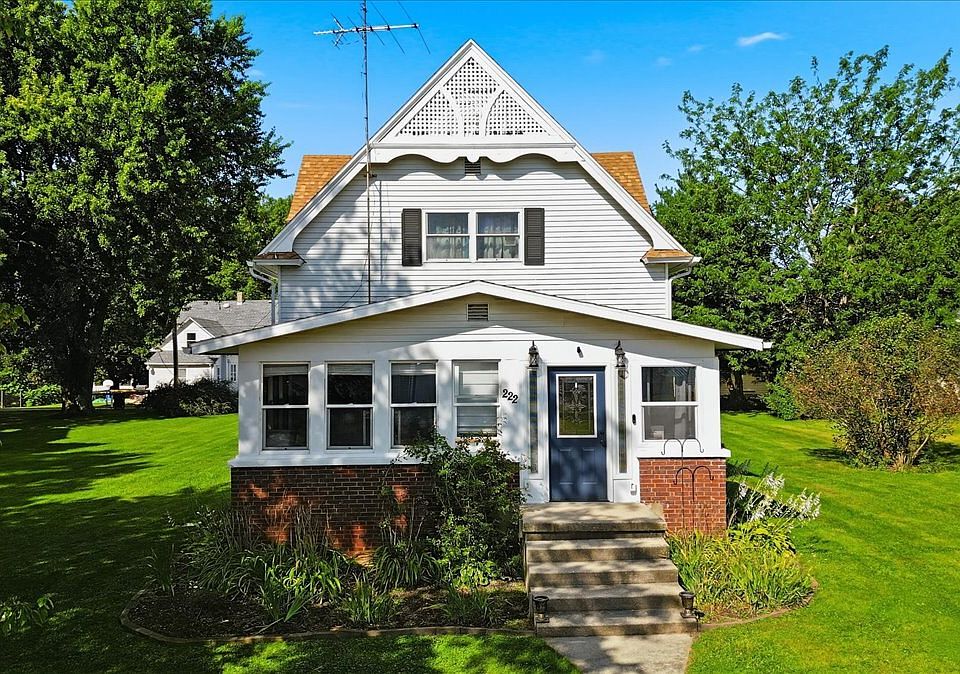 1st image of 222 Wilson Ave