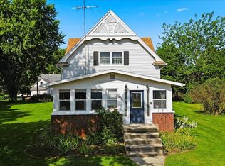 222 Wilson Ave, Chadwick, IL 61014