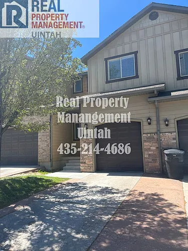 449 E Red Fox Ln Photo 1