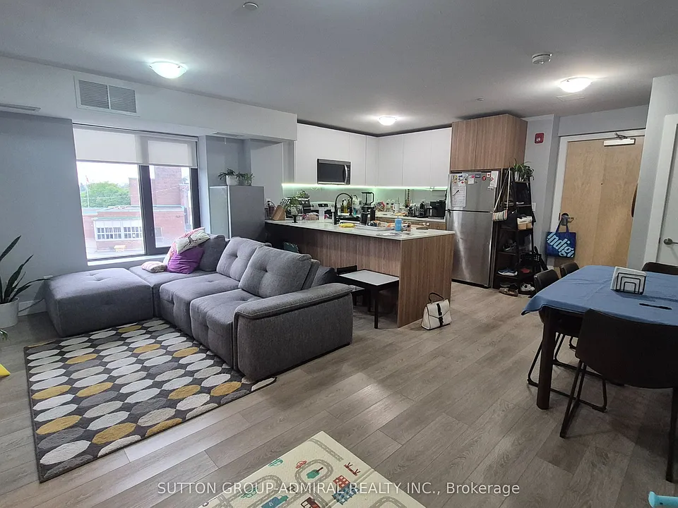 293 Viewmount Ave #302