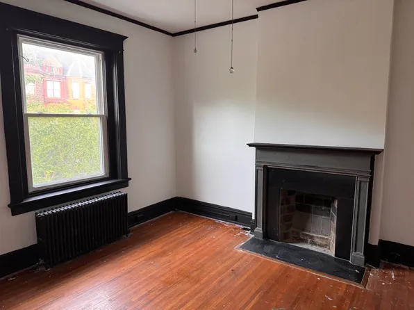 1013 W Franklin St #1, Richmond, VA 23220
