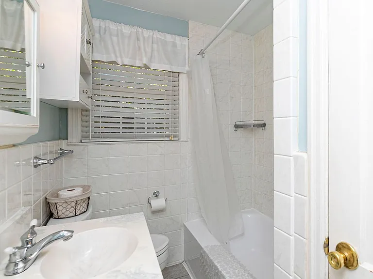 941 Evergreen Ave — Photo 34