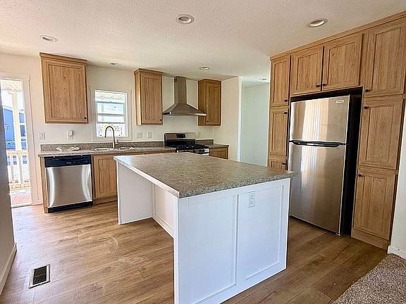 2nd image of 2066 El Rodeo Rd #45