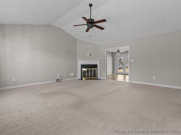 3rd image of 3660 Crosswinds Dr