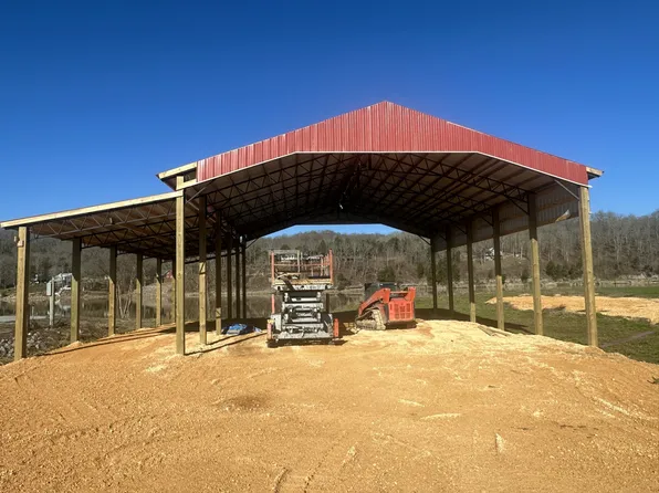 2149 Hardin Bottom River Rd, Clifton, TN 38425