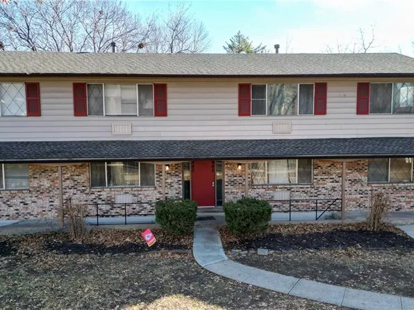 8443-49 Lowell Ave, Overland Park, KS 66212