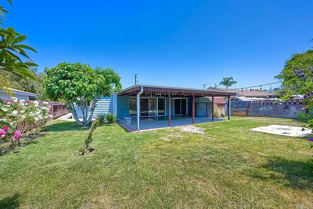 3345 Tropicana Dr — Photo 10