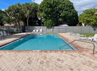 6309 White Pine Way, Lake Worth, FL 33462