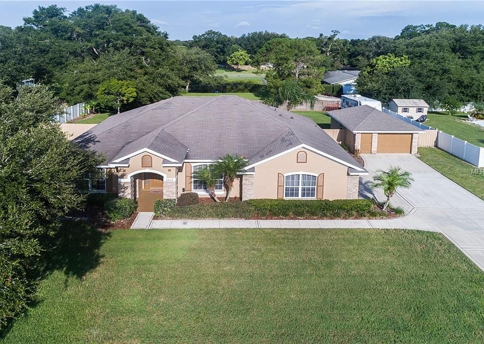 1st image of 2402 Gables Dr