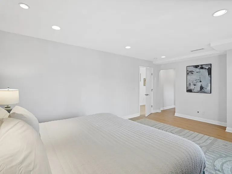 7923 Electra Dr — Photo 32