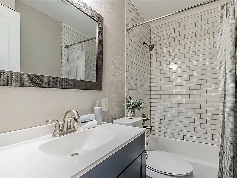 806 Estelle Ave #A — Photo 15