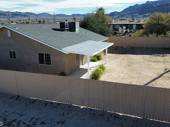 3rd image of 6352 Smoketree Ave