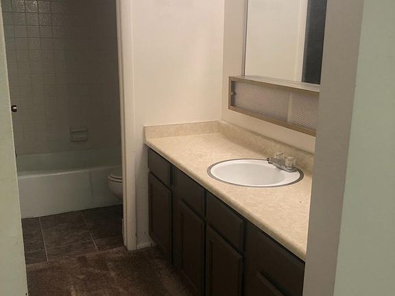 4th image of 318 C St APT 1