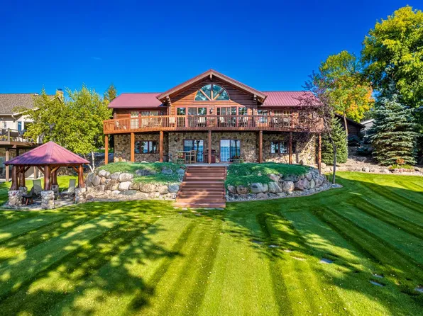 1380 S Shore Dr, Detroit Lakes, MN 56501