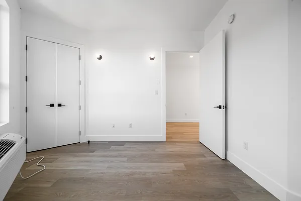 Rented by Leasing Management LLC | media 21