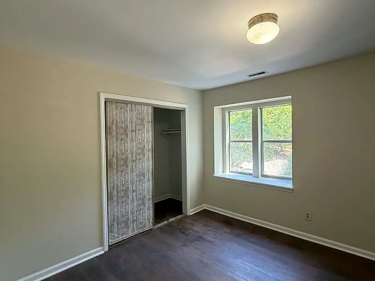 104 Choptank Ct — Photo 2