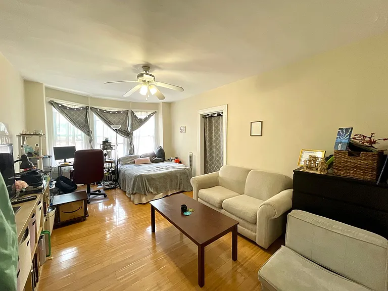 3312 Hamilton — Photo 3