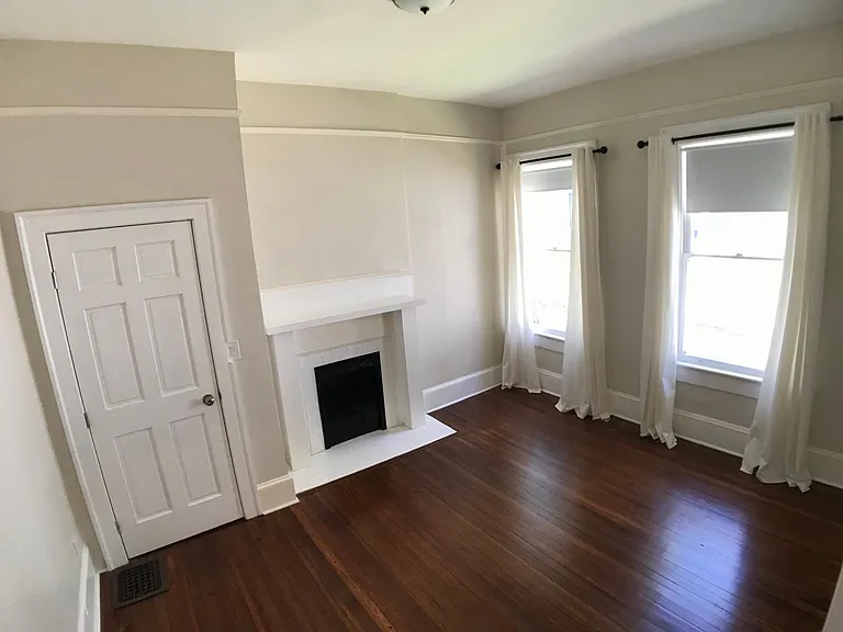 955 Myrtle St NE — Photo 20