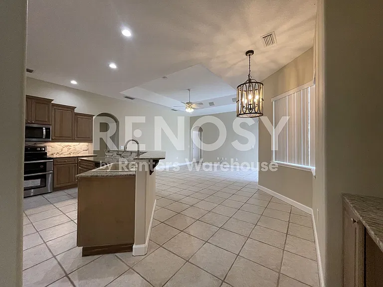 8946 Province St — Photo 16