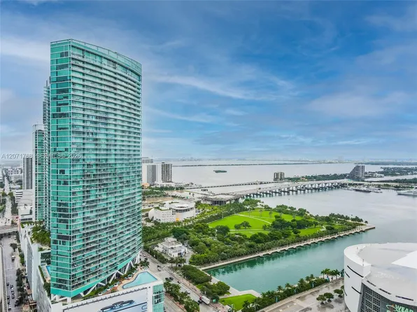 888 Biscayne Blvd, Miami, FL