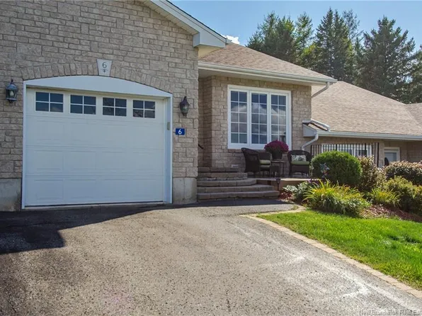 6 Mapleview Dr, Hampton, NB E5N 0B5