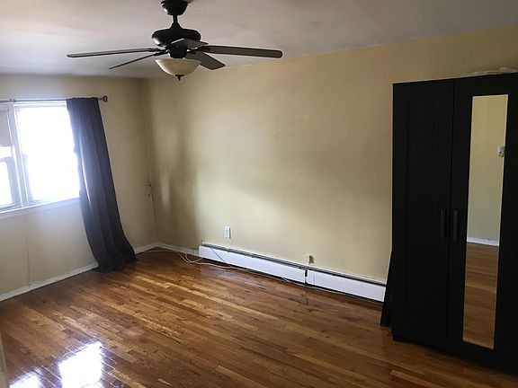 Bed Room 2nd Pic