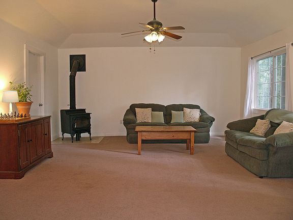 5th image of 143 McKinley Ave