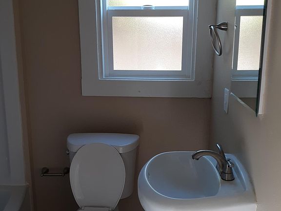3rd image of 23798 Sunnymead Blvd #98B