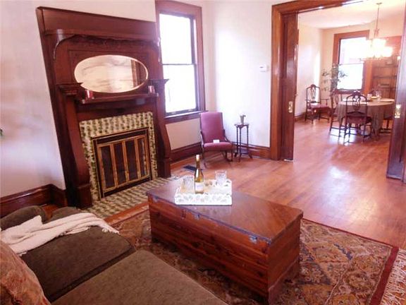 5th image of 210 Orchard Ln