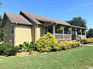 1928 W Dumplin Valley Rd, New Market, TN 37820